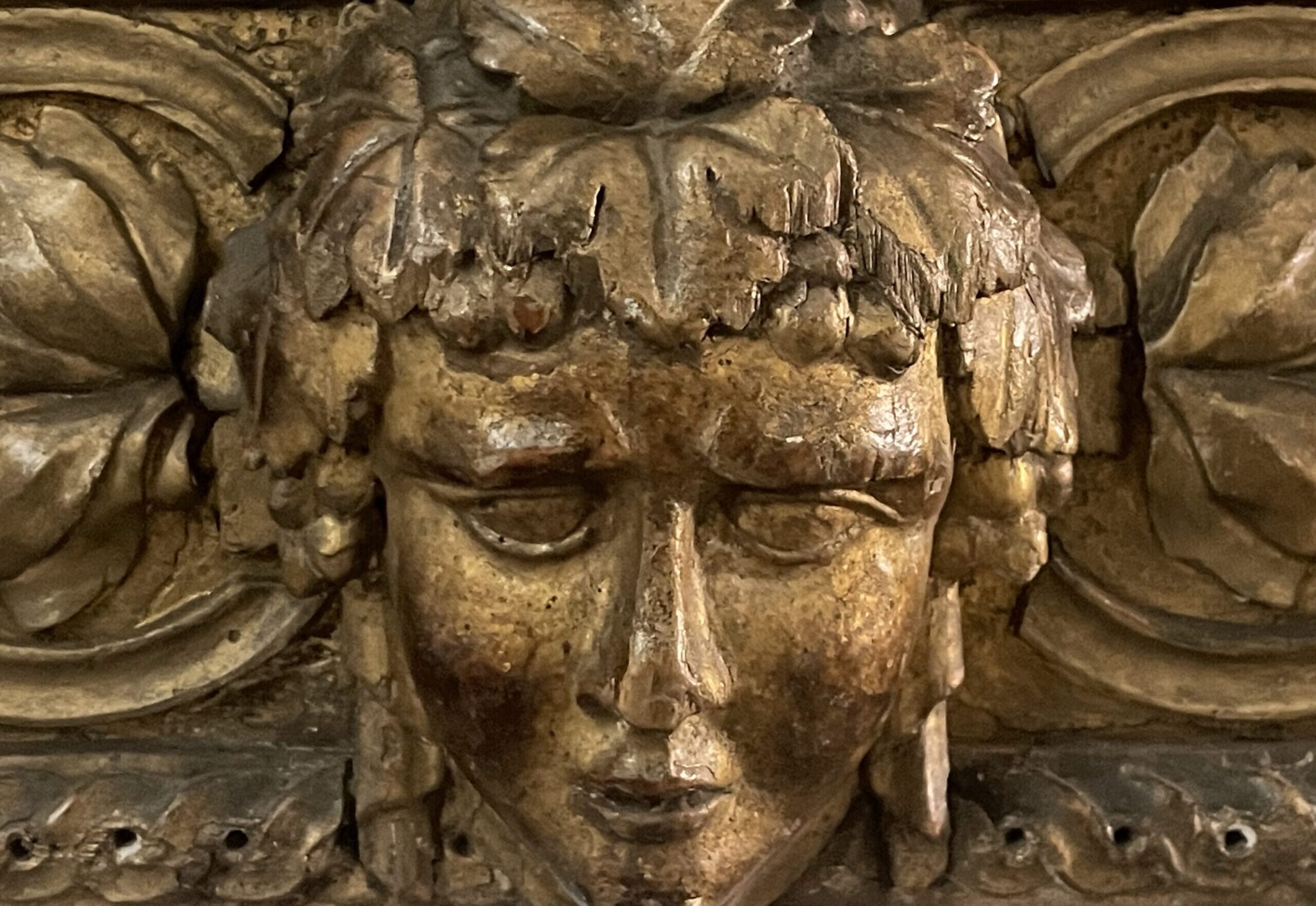 DECORATIVE ITEMS