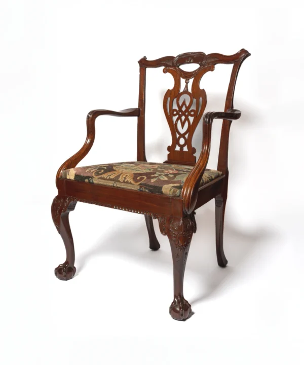 ENGLISH CHIPPENDALE PERIOD CLAW AND BALL MAHOGANY CHAIR C1780